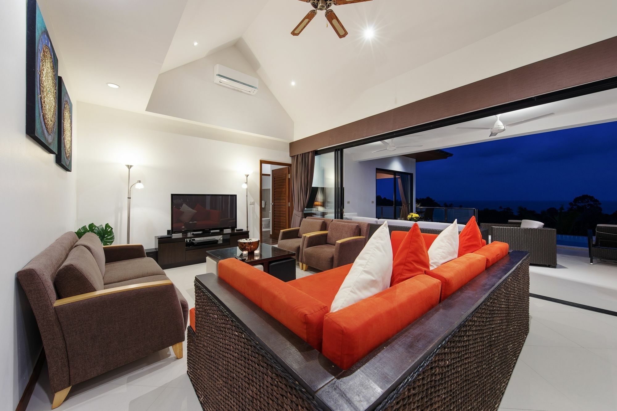 Sunny Banks - Modern Sea View 4 Bed Pool Villa Maret Zewnętrze zdjęcie